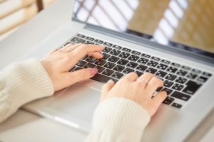 証券会社の事務ってどんな仕事？仕事内容や必要なスキル、将来性などを徹底解説