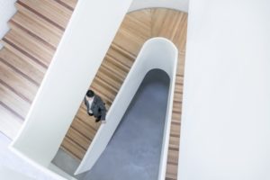 20代若手はビズリーチで転職可能？利用の注意点と効率良く転職する方法
