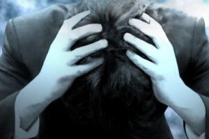 新卒入社した企業がブラックだった時どうする？将来後悔しないための対処法