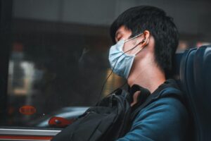 仕事をしながらの転職活動は辛い？在職中に始めるべき理由と転職成功法