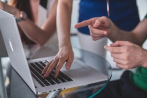 英語できないけど外資系に転職できる？英語ができずに入社するリスクと転職方法