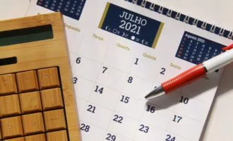 経理に転職しやすいタイミングは？経理転職のベストな時期と成功のポイント