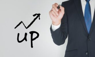 未経験からでも高収入転職できる？年収の高い業界と転職成功のポイント