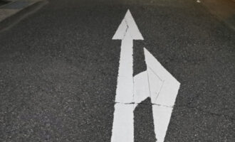 公務員から民間企業へ転職して後悔する人の特徴とは？後悔しない転職のコツ