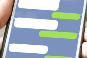 LINEでパワハラになるケースとは？　判断基準と対処法についても